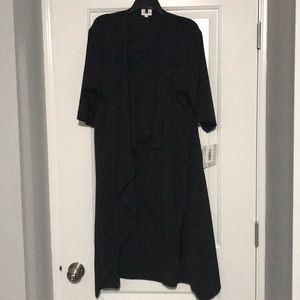 LuLaRoe Black Shirley - Small (B4)